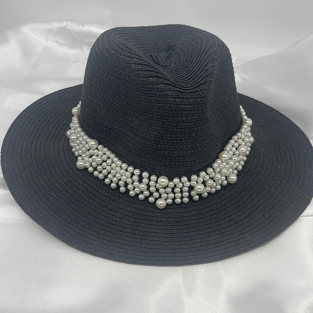 Black straw hat